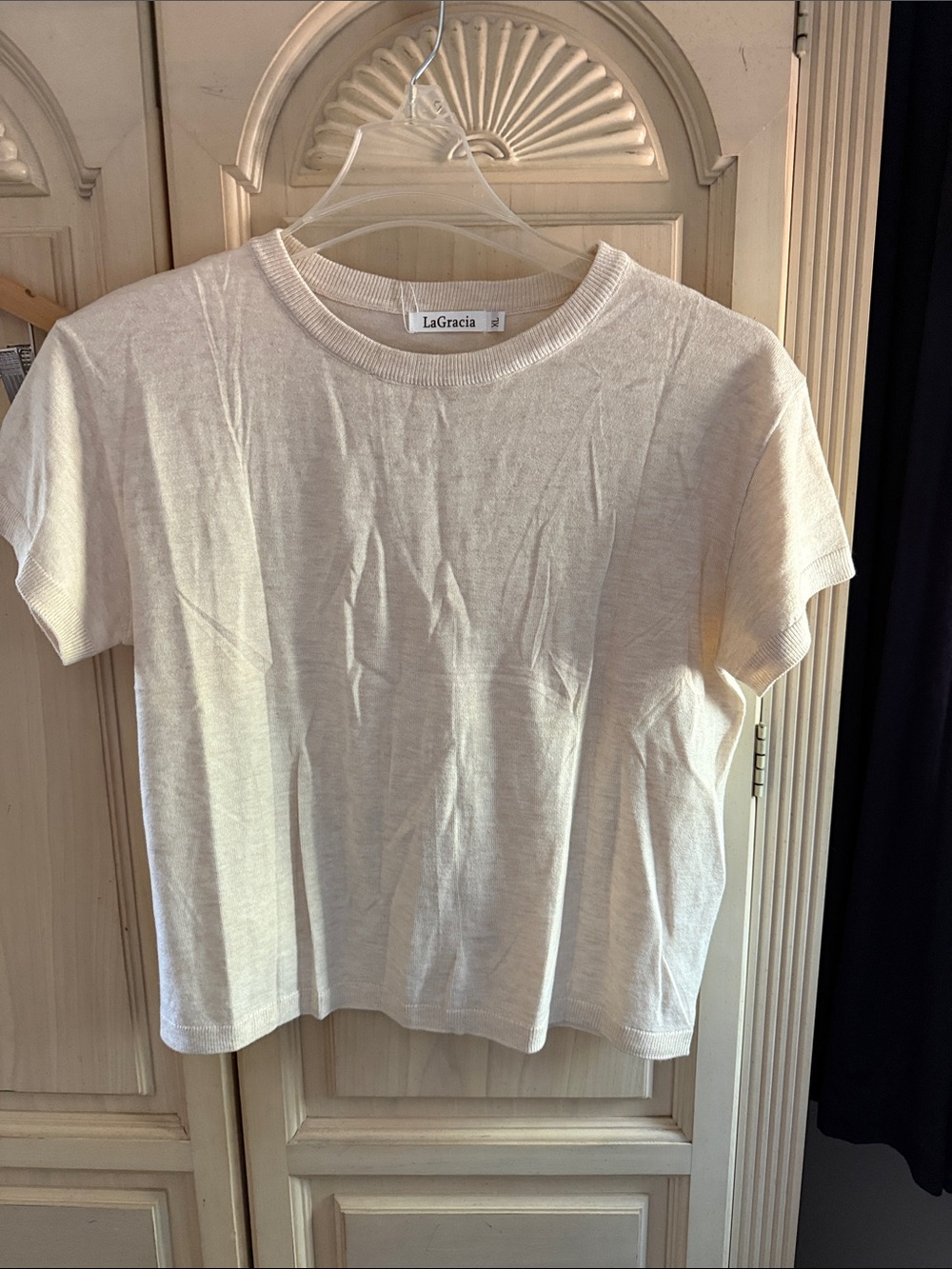 Gracia Cream Short Sleeve Crewneck Tee